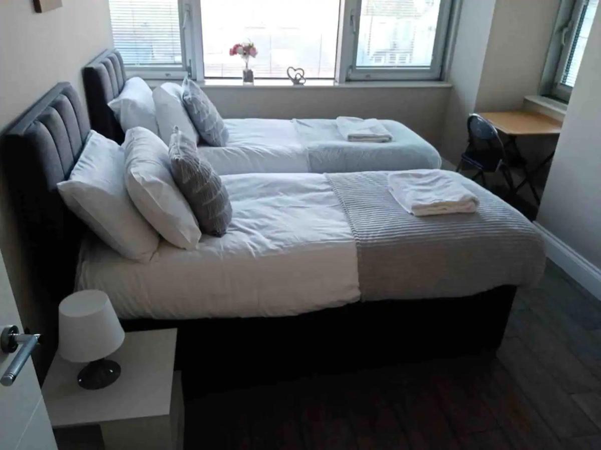 Beautiful Apartment Very Close To The Beach Brighton Eksteriør bilde