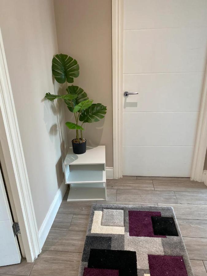Beautiful Apartment Very Close To The Beach Brighton Eksteriør bilde