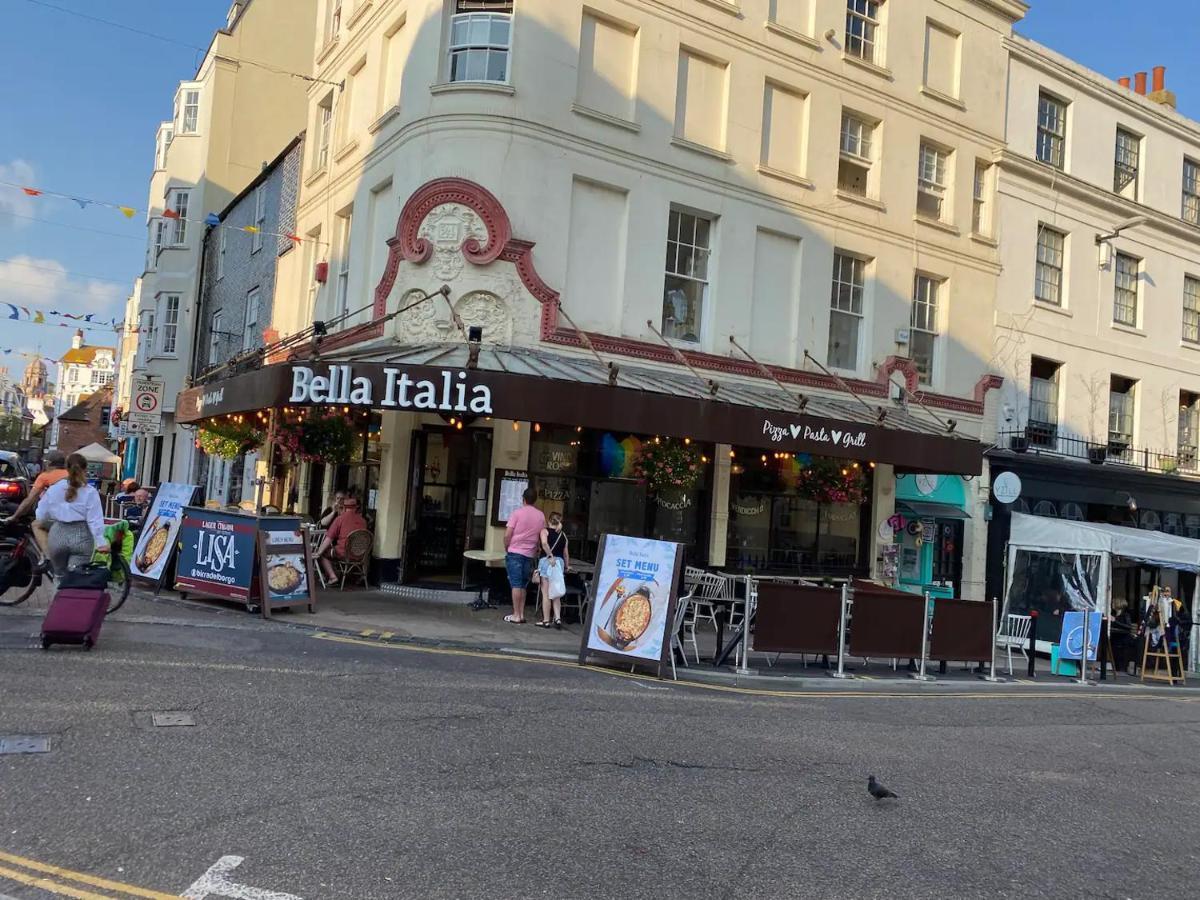 Beautiful Apartment Very Close To The Beach Brighton Eksteriør bilde